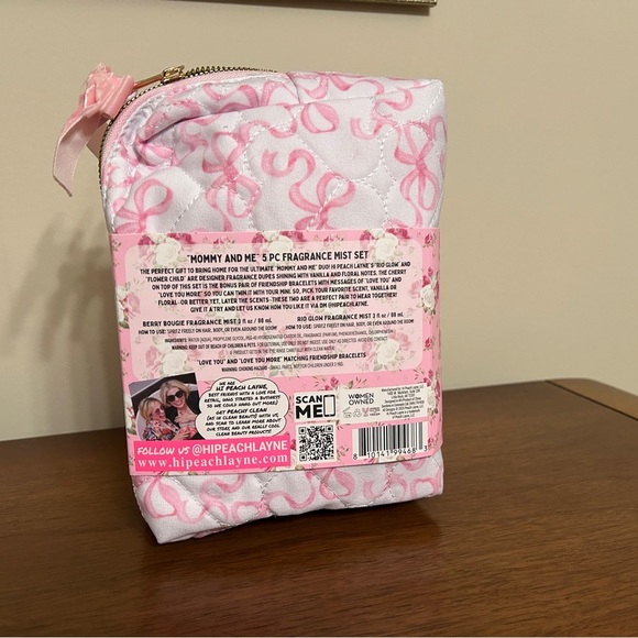 Pink Bow Cosmetics Bag Gift Set by Hi Peach Layne, NWT - Picture 9 of 9